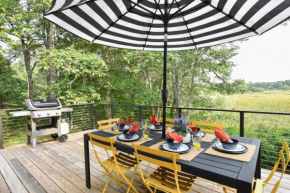 Eclectic Wellfleet Style Home near Lt Island